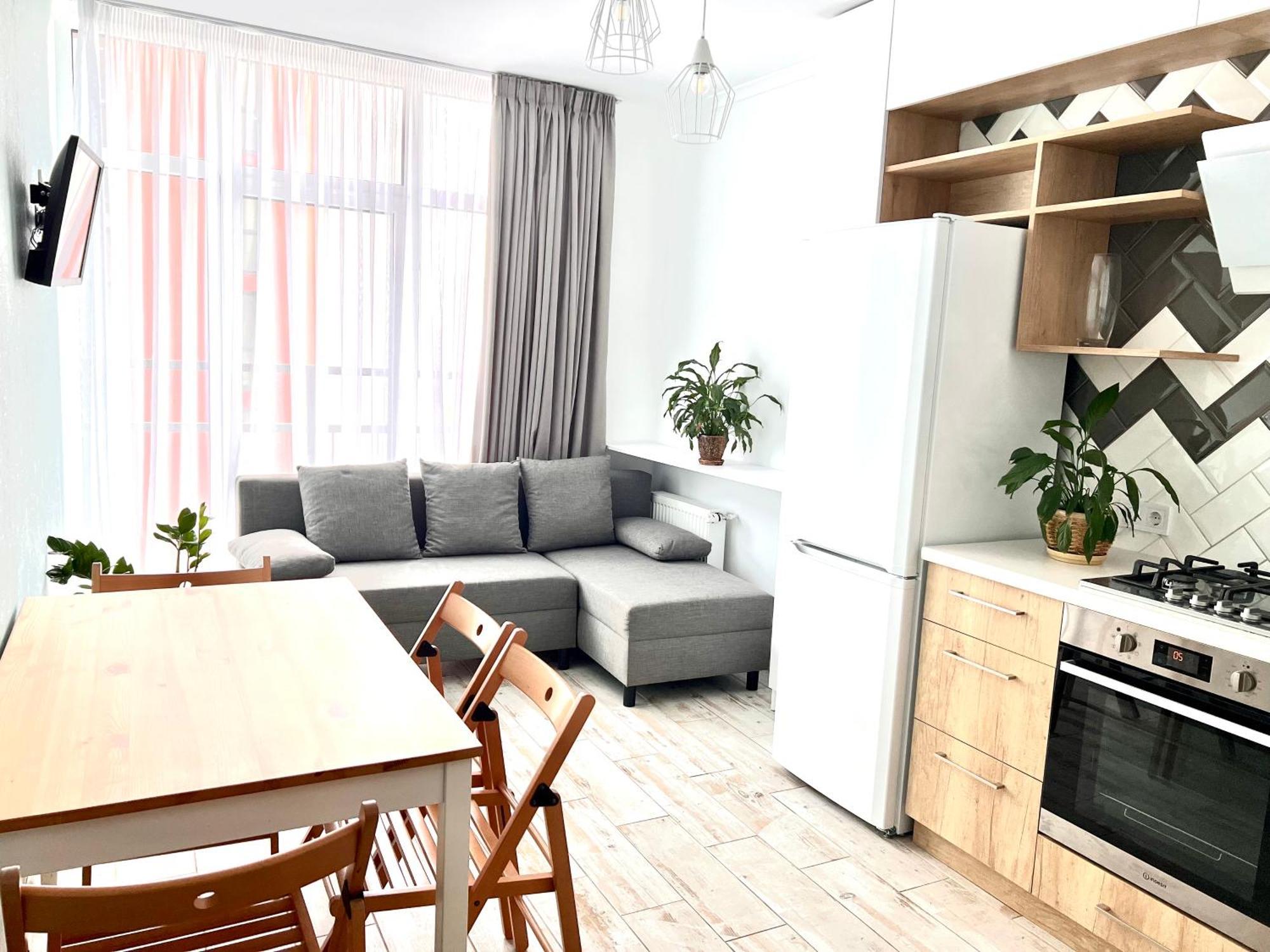 Osapart Beautiful Apartment In A Complex Semycvit Lviv Extérieur photo
